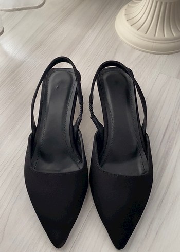 Siyah Stiletto Topuklu Kadın Klasik Ayakkabı - Görsel 2