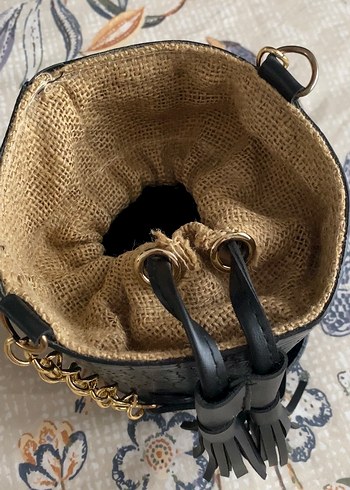 Zincir Detaylı Siyah Deri Yılan Desenli Çanta - Görsel 5