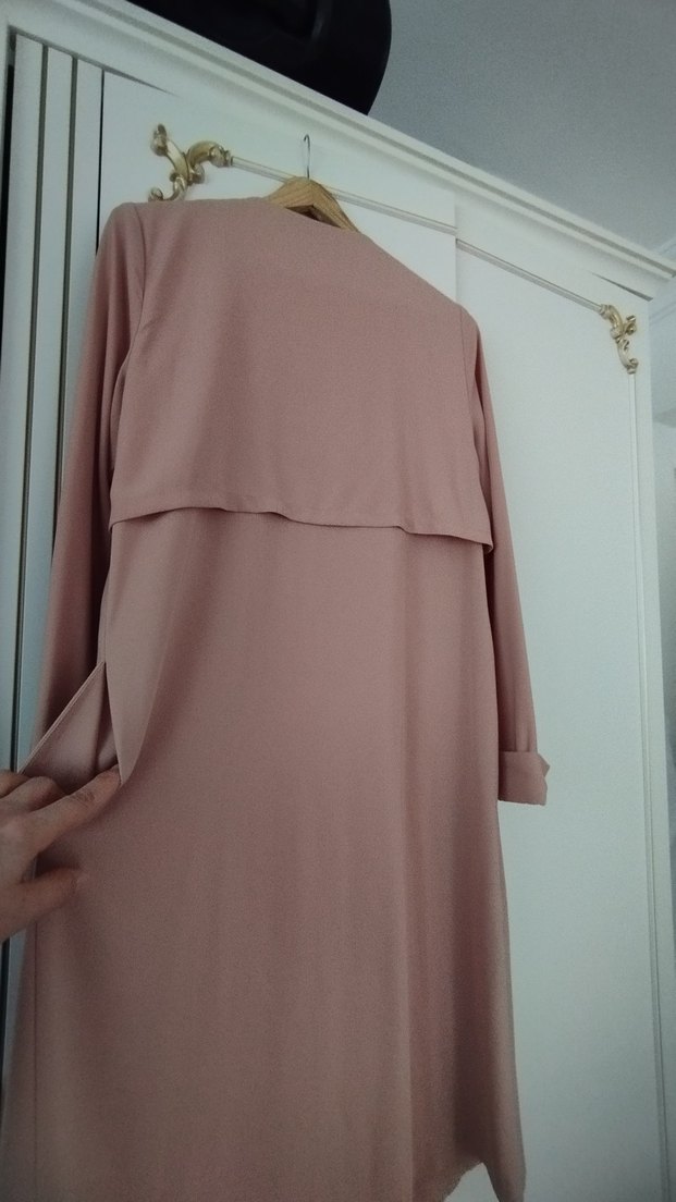 Bej Kadın Uzun Drapeli Klasik Kap - Görsel 2