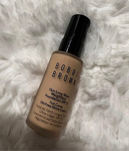 Bobbi Brown Long Wear Fondöten