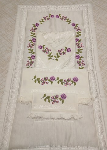 İşlemeli  Havlu Setleri - Görsel 15