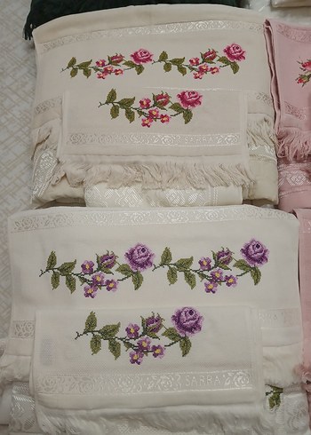 İşlemeli  Havlu Setleri - Görsel 2