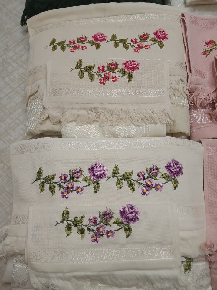 İşlemeli  Havlu Setleri - Görsel 2