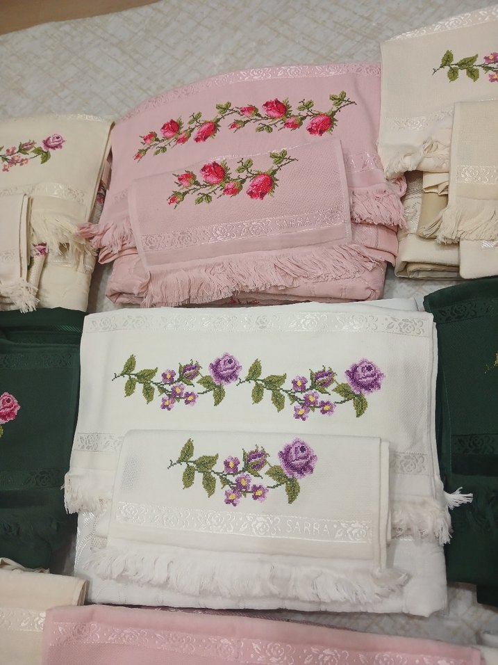 Pembe Nakışlı çeyiz seti - Görsel 3