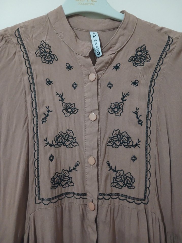 Düğmeli Nakışlı Açık kahve   Uzun Keten Elbise - Görsel 3