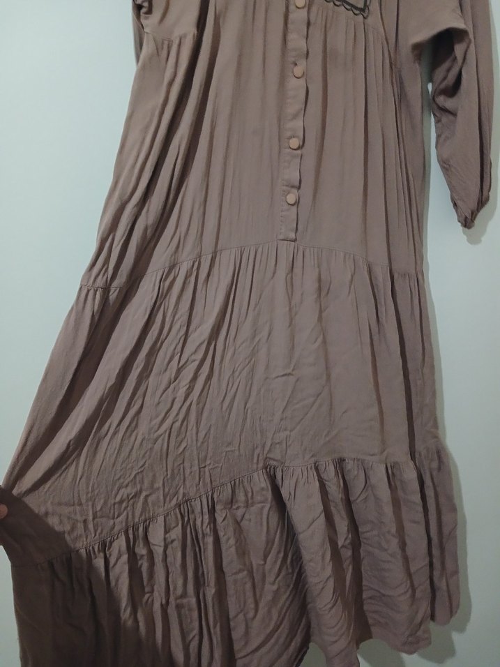 Düğmeli Nakışlı Açık kahve   Uzun Keten Elbise - Görsel 2