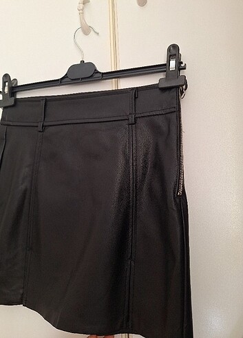 Bershka Siyah deri etek