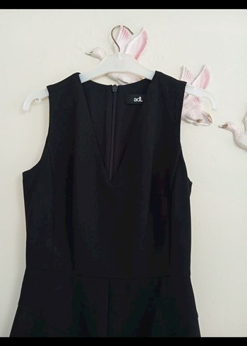 Siyah V Yaka Midi Kadın Elbise - Görsel 2