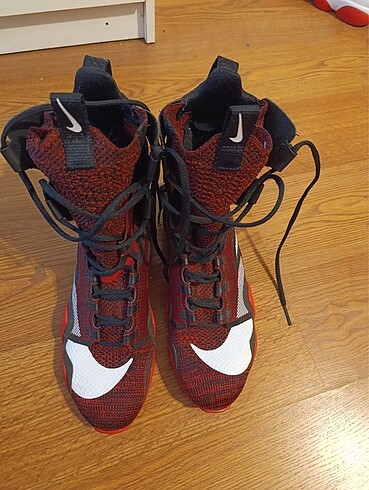 38 Beden bordo Renk Nike Boks Ayakkabısı