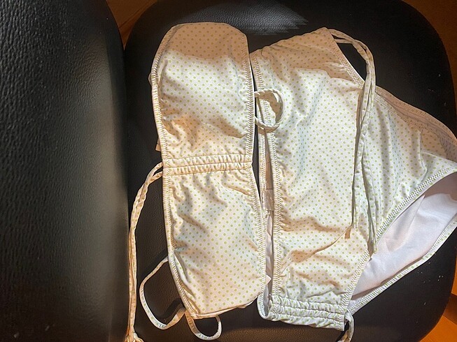 Puantiyeli bikini takımı