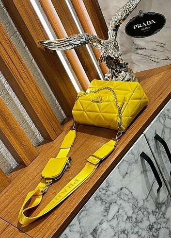  Beden Askılı çapraz çanta #prada