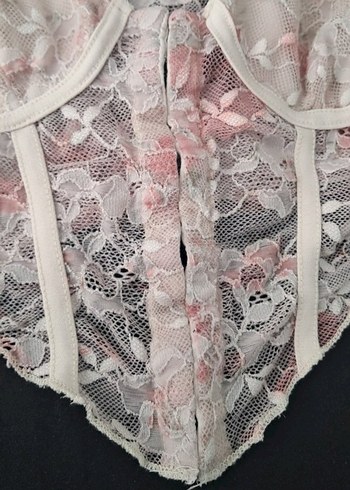 Dantel Detaylı Pembe Strappy Büstiyer - Görsel 3