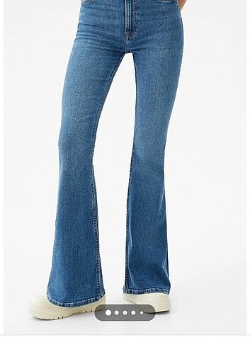 Bershka İspanyol paça jeans