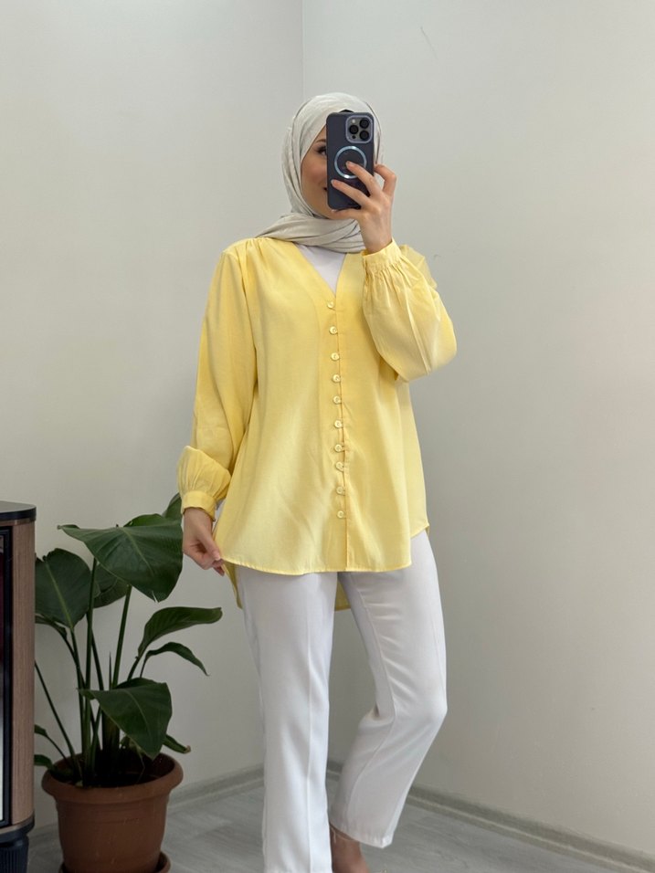 Düğmeli V Yakalı gömlek - Görsel 5