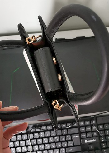 Pembe Baskılı Zincir Detaylı Kadın Çanta - Görsel 4