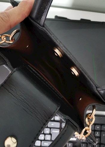 Pembe Baskılı Zincir Detaylı Kadın Çanta - Görsel 3