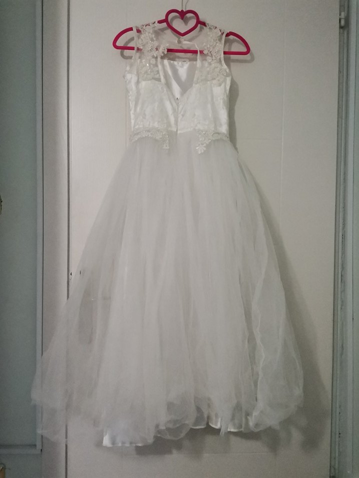 Beyaz Dantel İşlemeli Klasik Kız Çocuk Elbisesi - Görsel 3