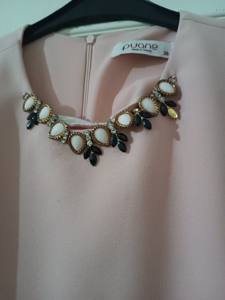 Zincir Detaylı Pembe Uzun Abiye Elbise - Görsel 3