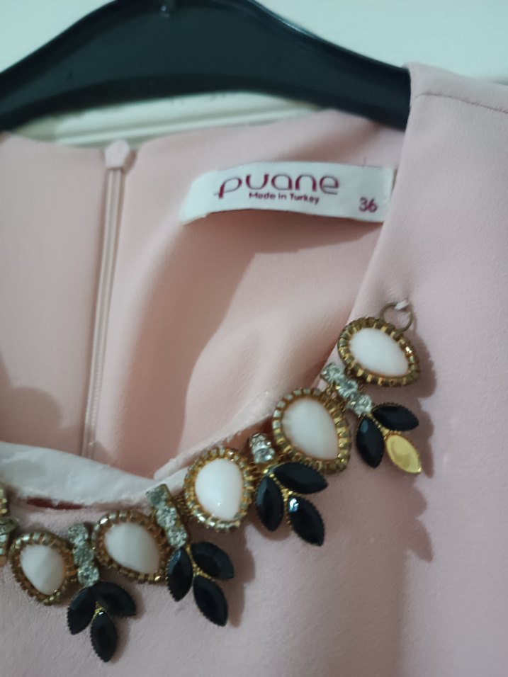 Zincir Detaylı Pembe Uzun Abiye Elbise - Görsel 4