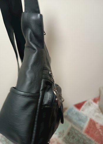 Siyah Deri Fermuarlı Biker Kadın Çanta - Görsel 3