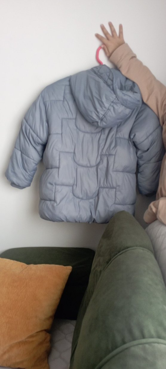 Gri Kapüşonlu Düğmeli Kız Mont - Görsel 2