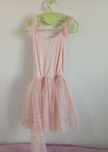 LC Waikiki Pembe Kolsuz Fırfırlı Nakışlı Kız Elbisesi
