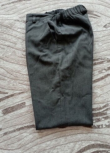 Okul pantolonu 10-11 yaş
