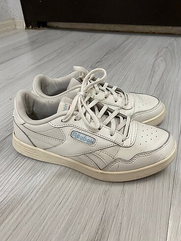 Reebok spor ayakkabı