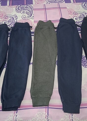 4 Yaş Beden H&M eşofman altı