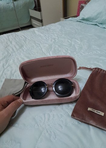 Miu Miu Kadın Bej Yuvarlak Güneş Gözlüğü