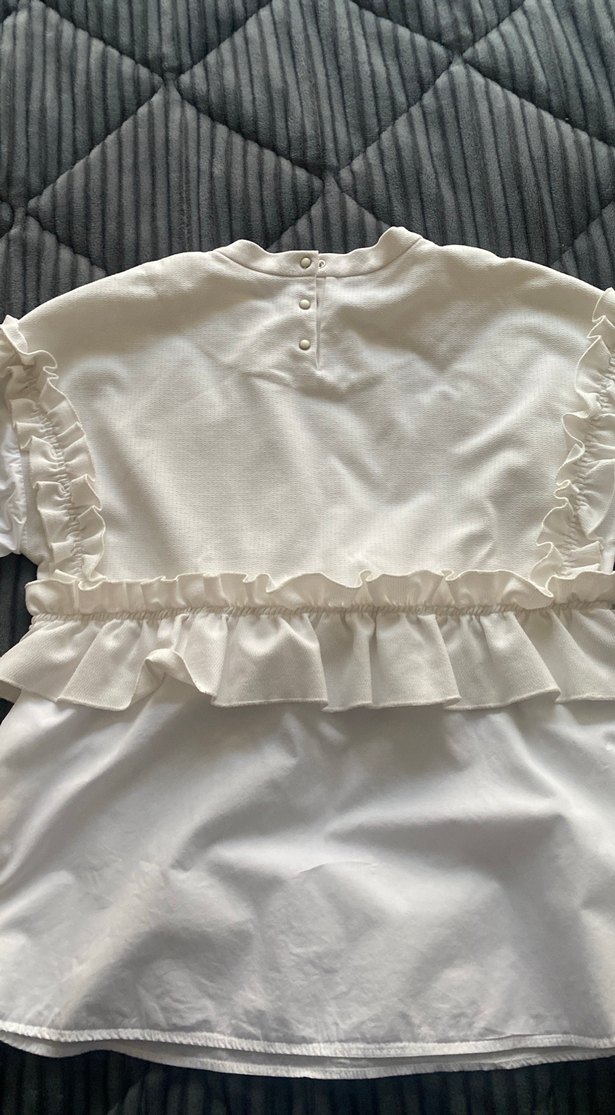 Beyaz Fırfırlı Keten Bluz - Görsel 4