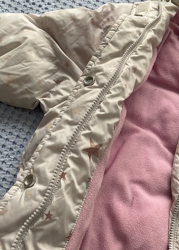 Kız Çocuk Beyaz Kapüşonlu Şişme Mont - Görsel 4