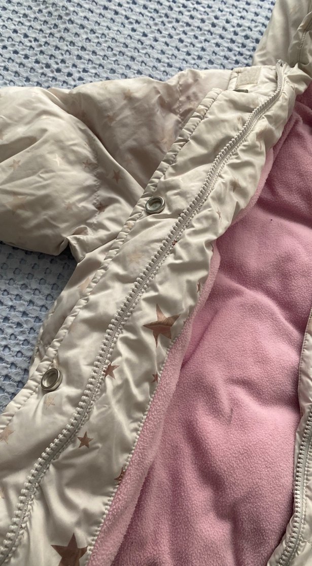 Kız Çocuk Beyaz Kapüşonlu Şişme Mont - Görsel 4