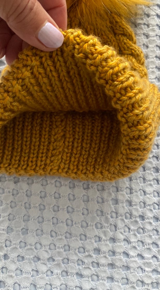 Kız Çocuk Örgü Hardal Bere Ponponlu - Görsel 2