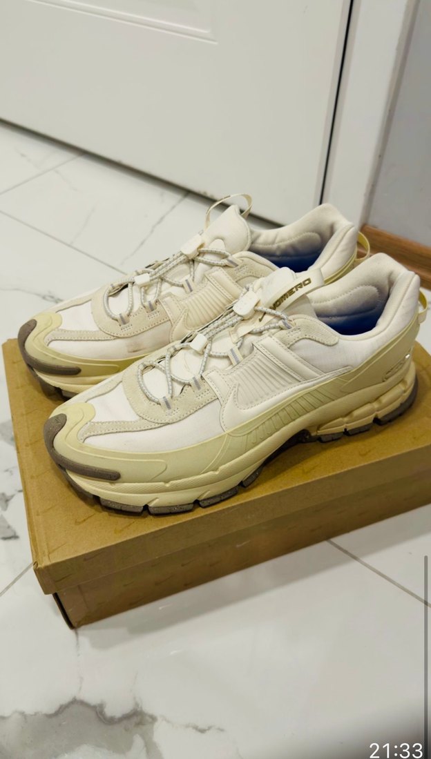 Beyaz Nike Erkek Spor Ayakkabı - Görsel 3