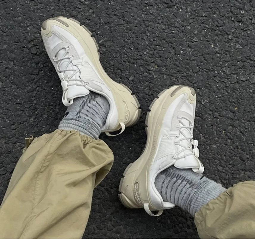 Beyaz Nike Erkek Spor Ayakkabı - Görsel 2