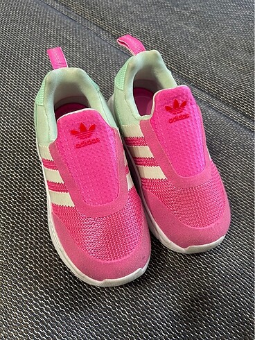 Adidas çocuk ayakkabı