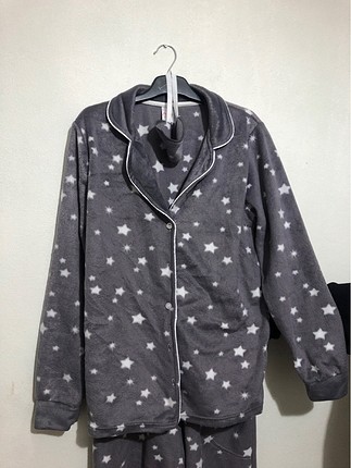 Gri Yıldızlı Pijama Takımı