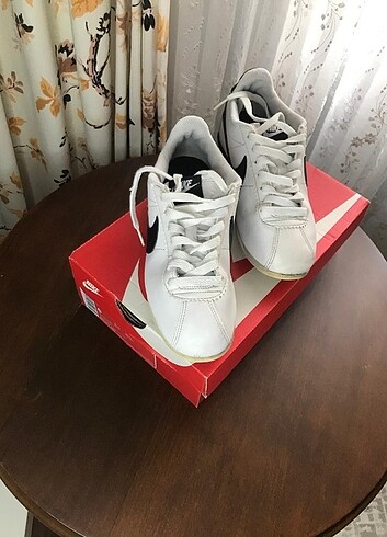 36,5 Beden Nike orijinal ayakkabı