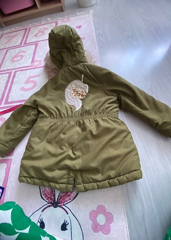 7 Yaş Beden yeşil Renk Kız Çocuk Yeşil Kürklü Street Wear Mont