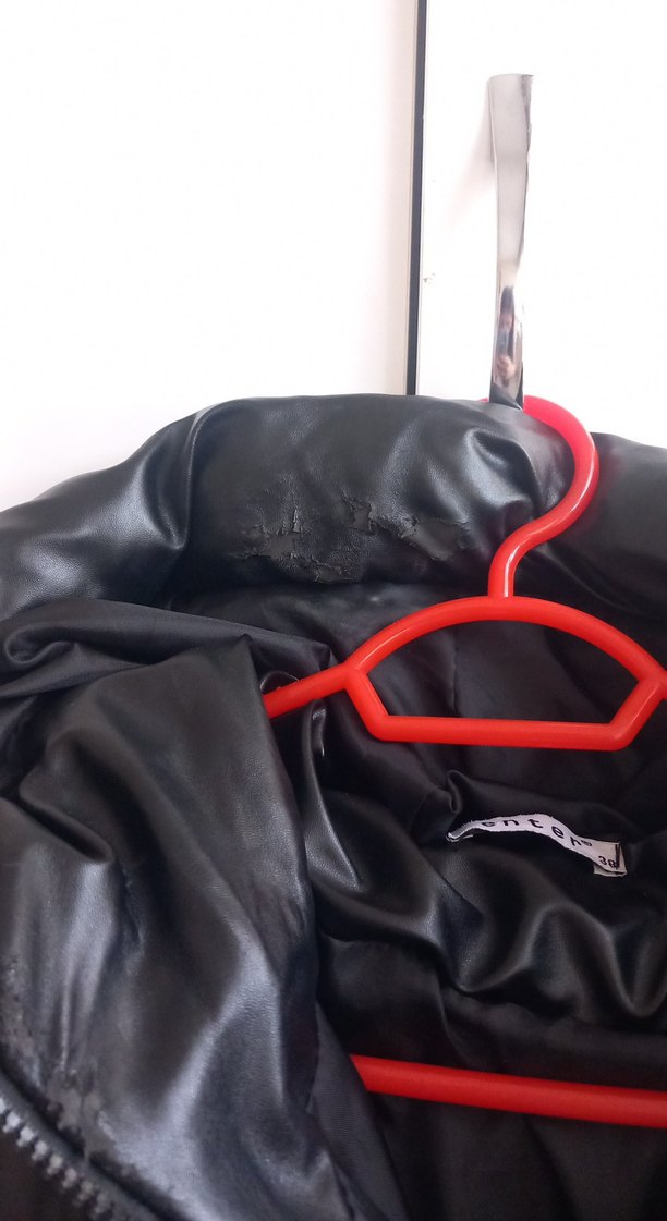 Siyah Deri Kapüşonlu Kadın Kışlık Mont - Görsel 3