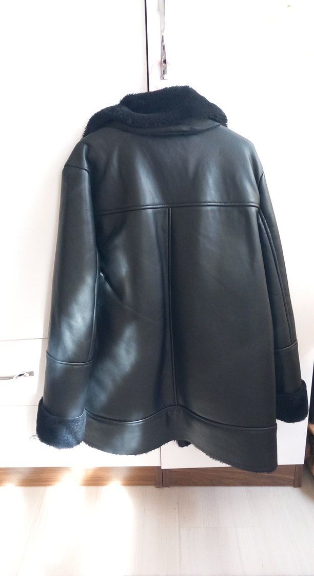 MÜTHİŞ BİR PARÇA Siyah Kürklü Deri Biker Ceket - Görsel 4