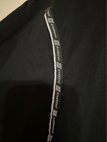 s/m Beden GIVENCHY PARIS UNISEX T-SHIRT.