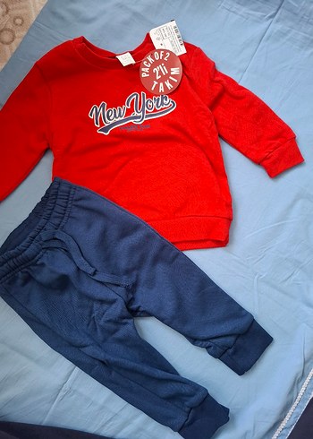 Kırmızı Baskılı Bebek Eşofman Takımı - Görsel 3