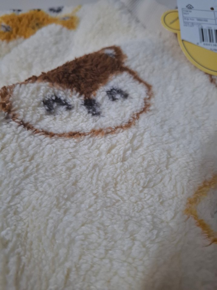 Sarı Baskılı Peluş Erkek Bebek Takımı - Görsel 3