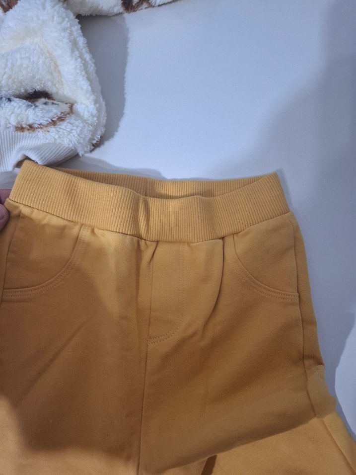 Sarı Baskılı Peluş Erkek Bebek Takımı - Görsel 4