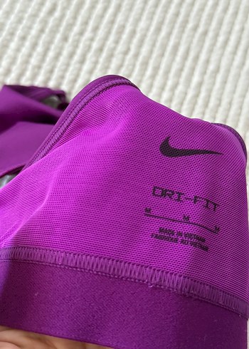 Nike Renkli Sporcu Sütyeni. Pembe renk. Tek ürün için fiyat - Görsel 5