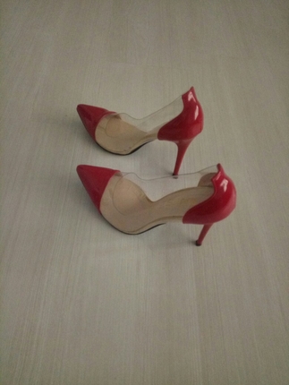 stiletto...