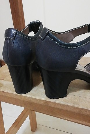 39 Beden çok çok hafif topuklu clarks! marka orjinal ayakkabı 