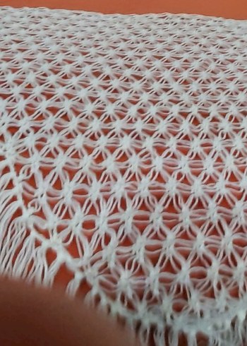 El örgüsü beyaz şal - Görsel 3